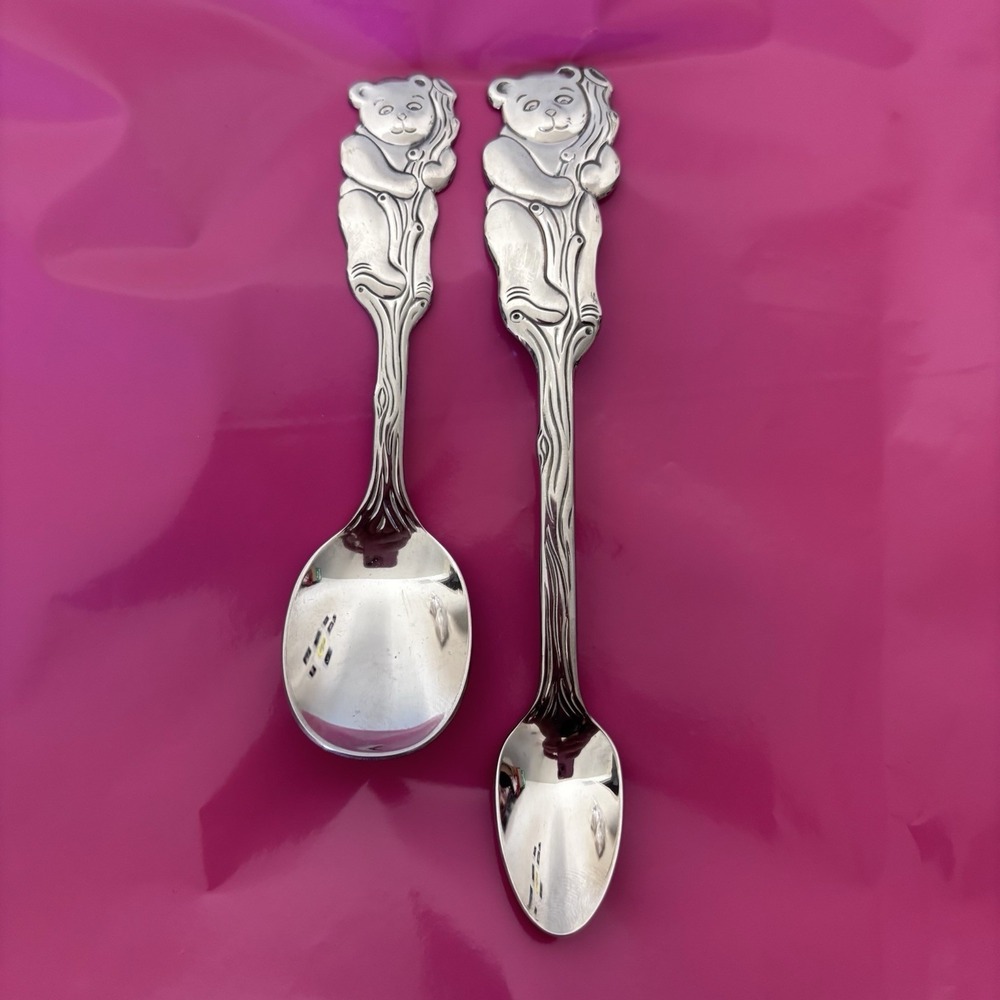 ONEIDA 2 Piece Baby/Toddler Spoons CUBBY‎ BEAR Stainless Flatware